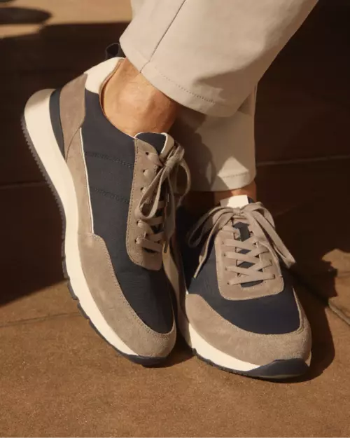 Link to Sneakers