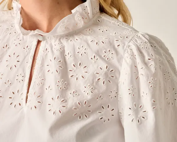 Libby Popover Blouse · Johnnie-O