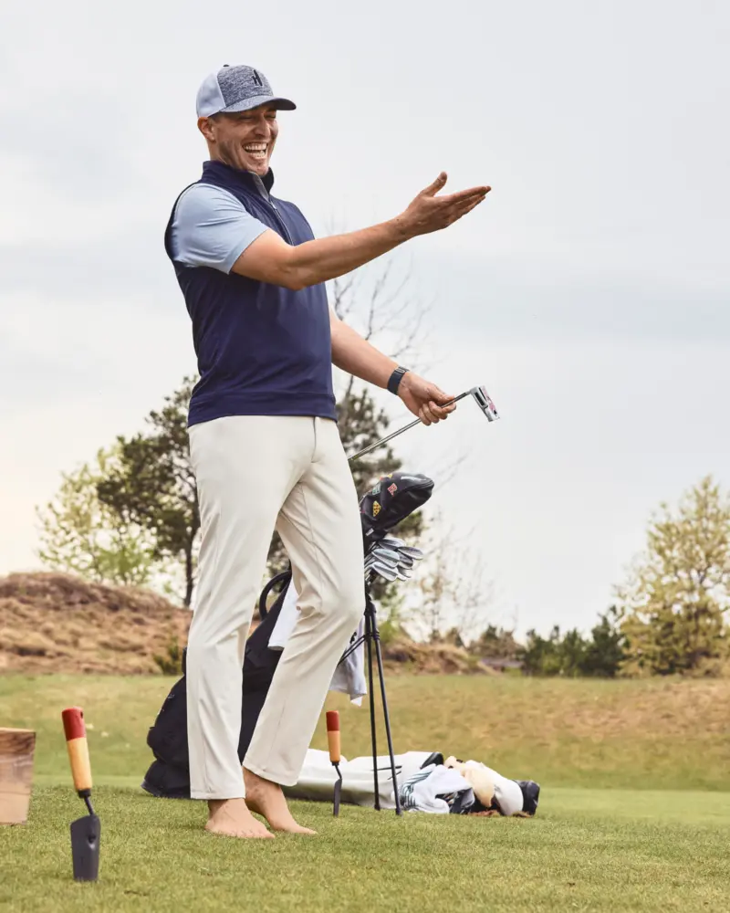 Torque Men's Performance Golf Quarter Zip Stretch Vest · Johnnie-O