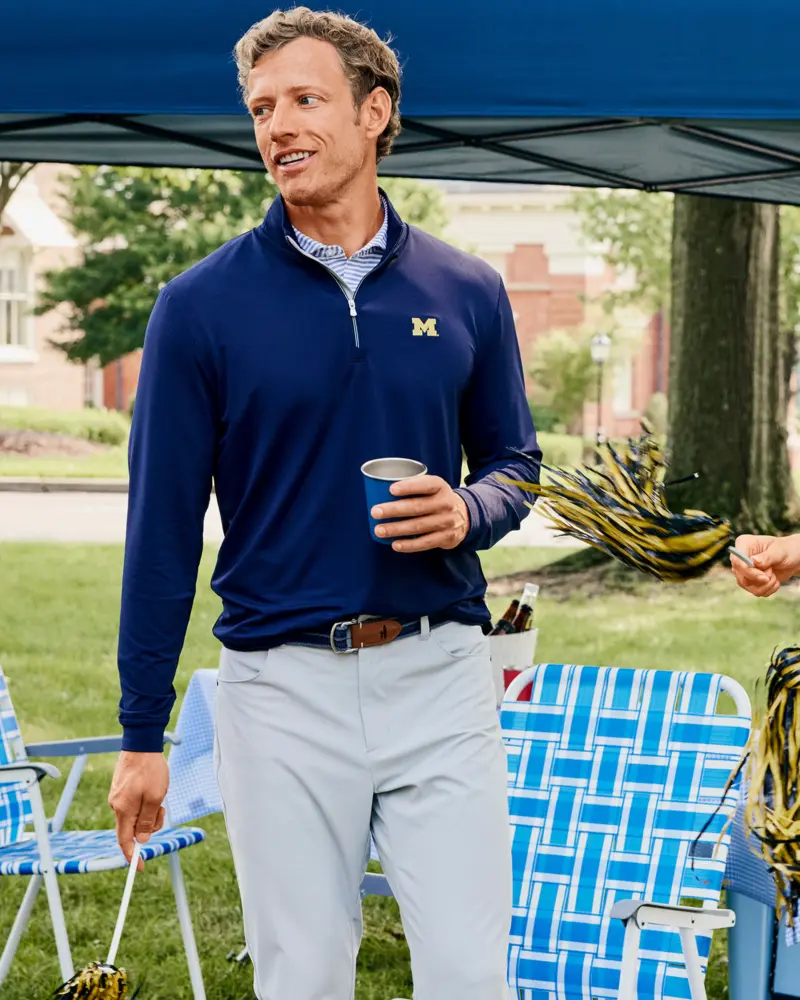 University of Michigan Motion Performance 1/4 Zip · Johnnie-O